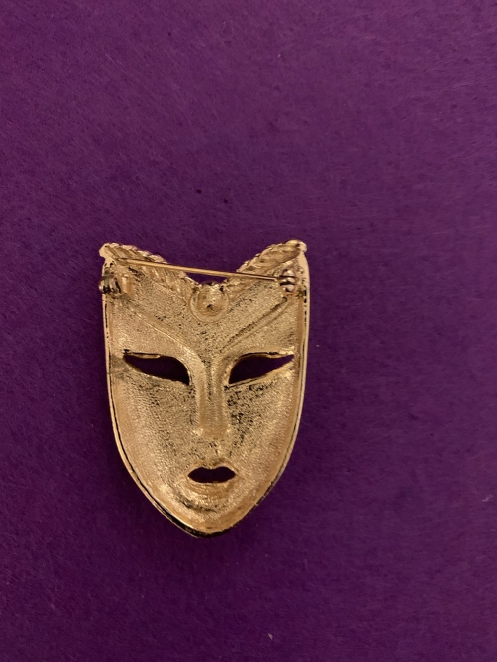 Gold Mask Brooch with Rhinestone Accent - Picture 5 of 5